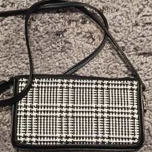 New houndstooth crossbody purse